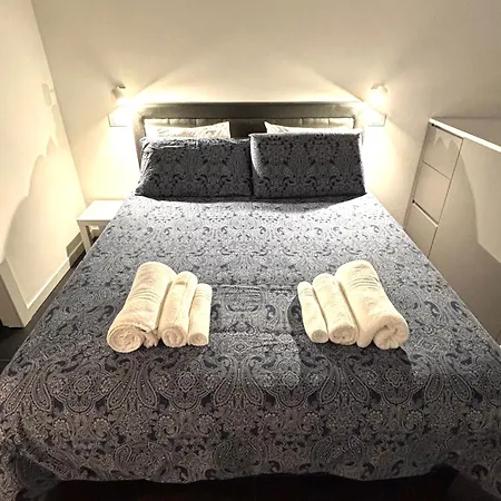 Apartman Fabfour Apt - Piazza Fontana *