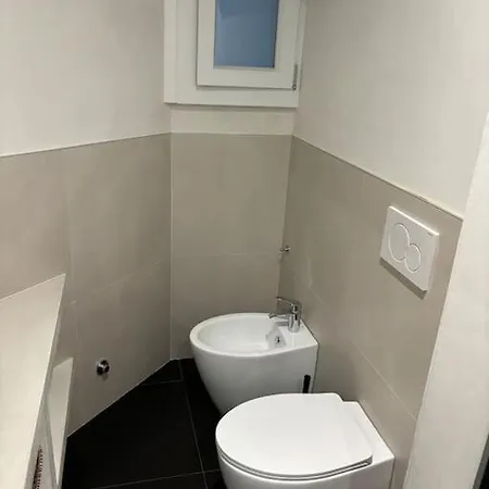 Fabfour - - Piazza Fontana Apartment *
