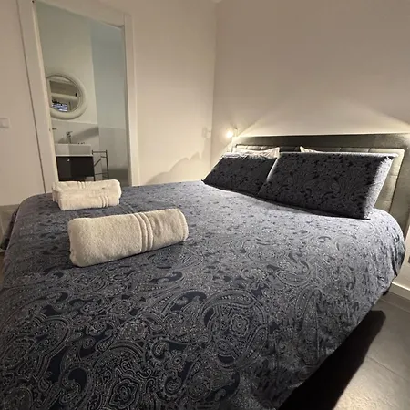 Apartment Fabfour - - Piazza Fontana