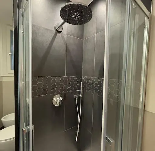 Fabfour Apt - Piazza Fontana Линьяно-Саббьядоро