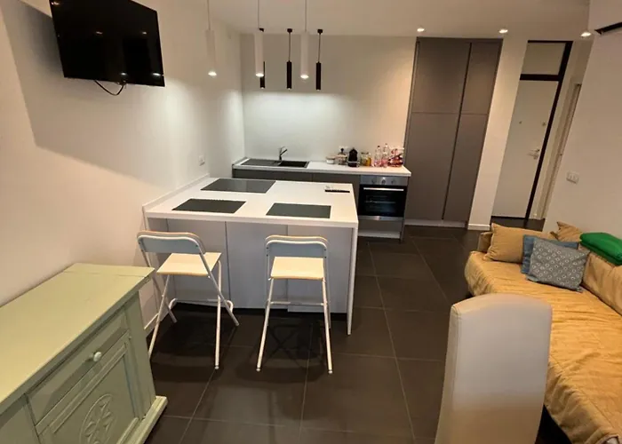 Fabfour Apt - Piazza Fontana Апартаменты