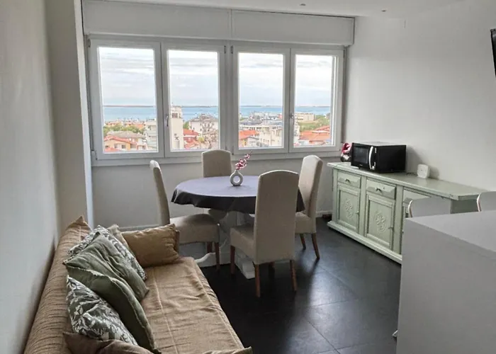 Fabfour Apt - Piazza Fontana Апартаменты