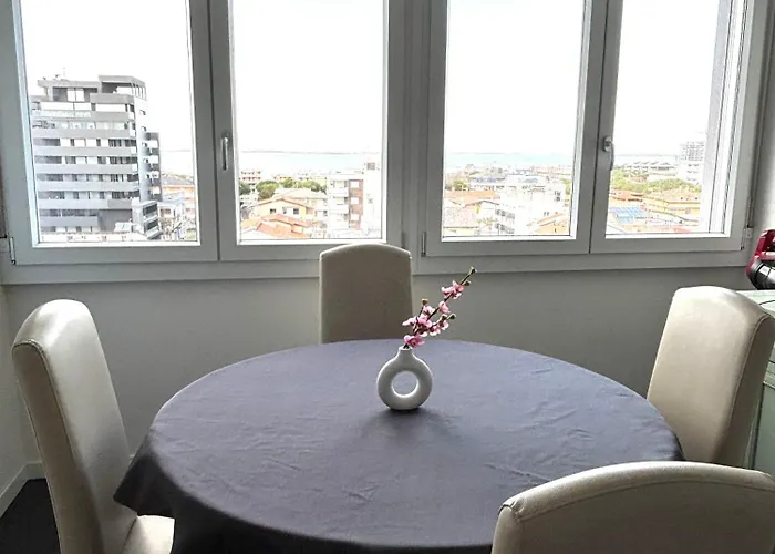 Апартаменты Fabfour Apt - Piazza Fontana Линьяно-Саббьядоро